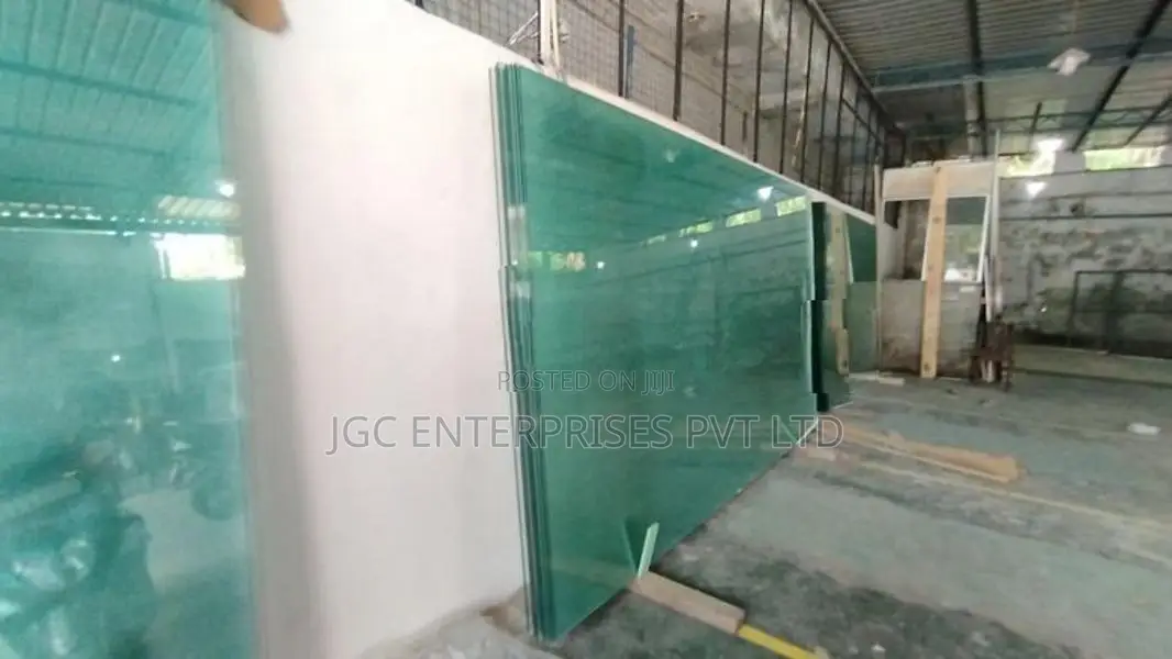 12mm – 10 × 7 sq. ft Clear Glass |