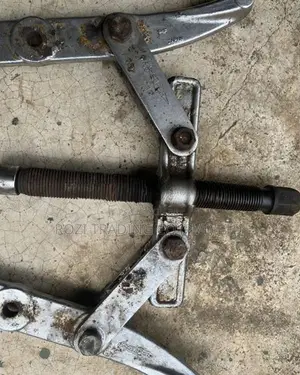 GEAR PULLER