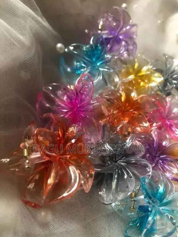 Araliya Hair Clips