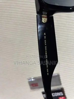 Ray-Ban Sunglass