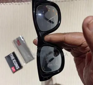 Ray-Ban Sunglass