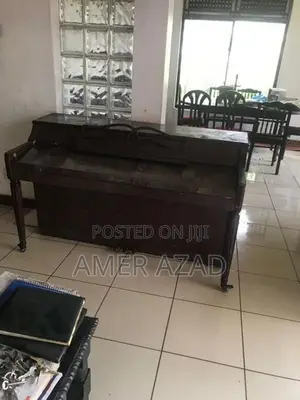 Antique Piano