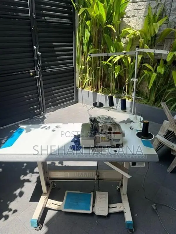5 Thread Overlock Machine