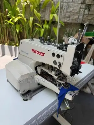 Precious Button Attacher Machine