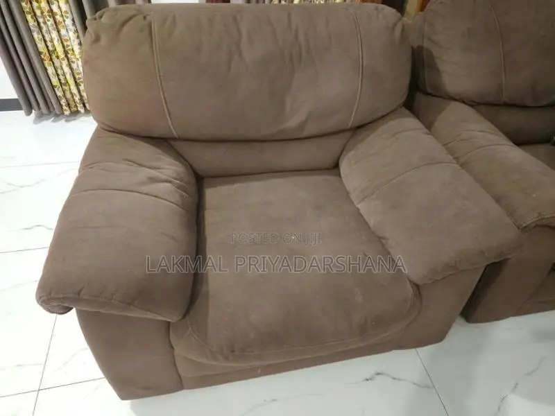 Damro 3, 2, 1 Sofa Set