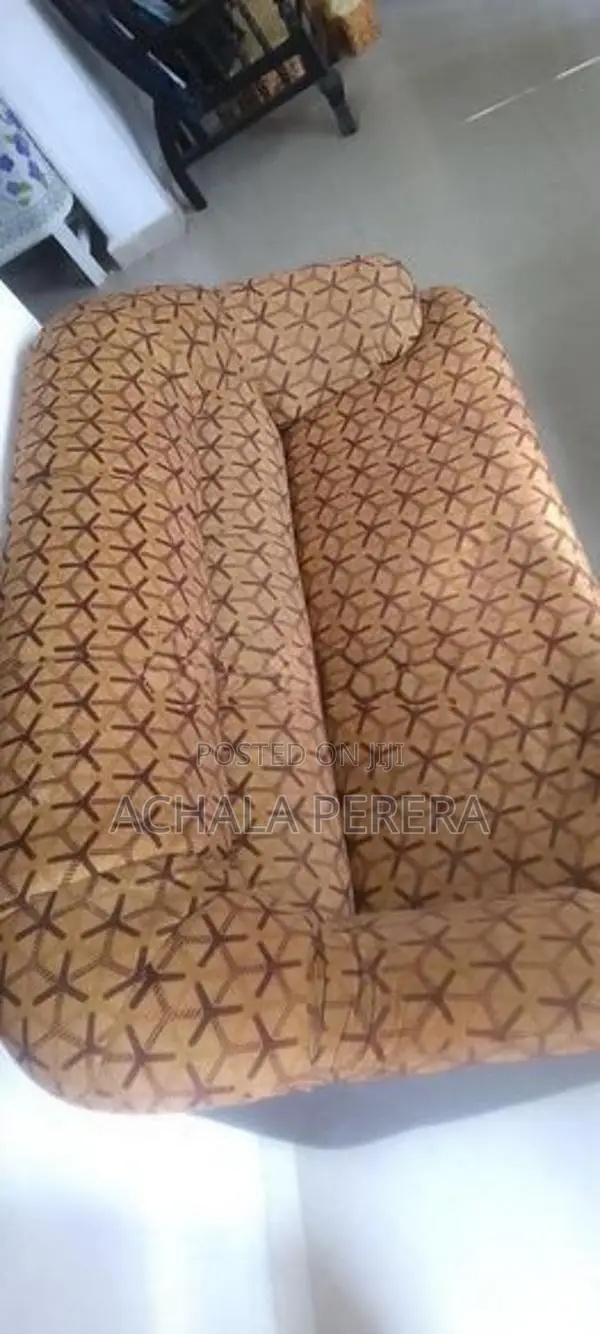 Damro Sofa Set