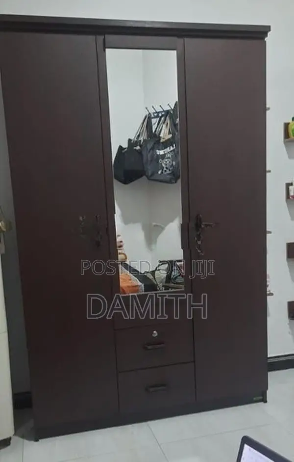 Damro 3 Door Wardrobe With Mirror