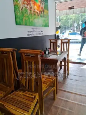 8 Chair with 2 Table