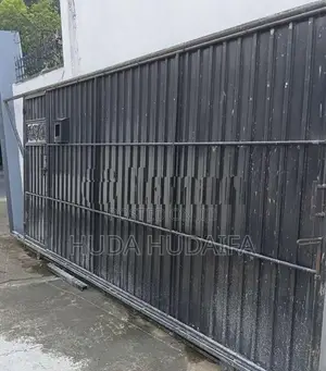 Sliding Gate