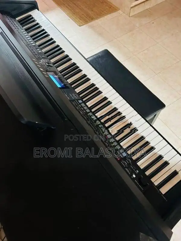 Yamaha Claviniva