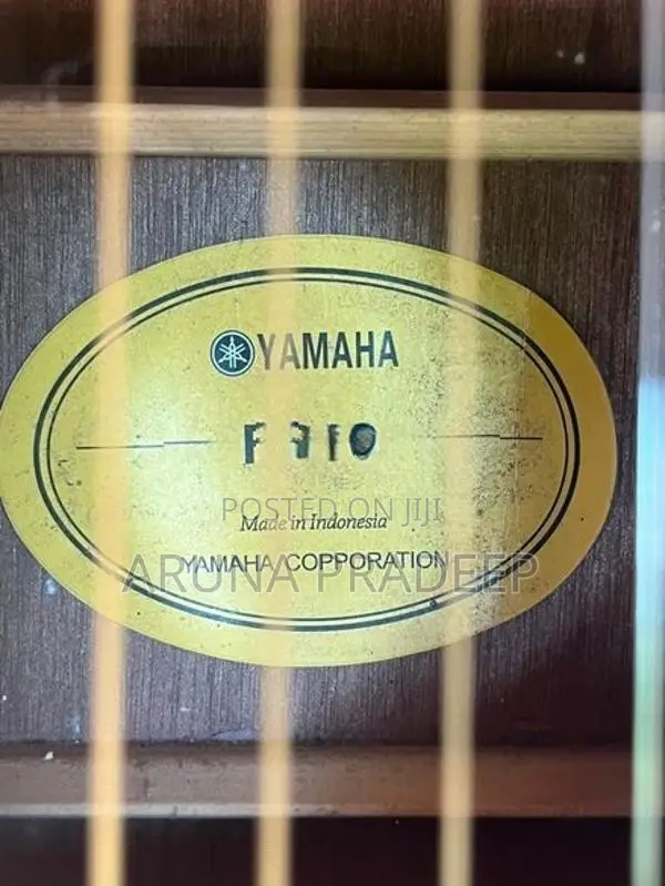 Yamaha Guitar