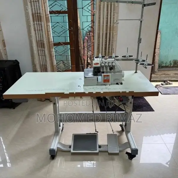 5 Thread Overlock Machine