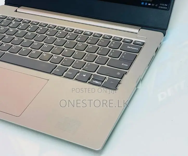 Lenovo ThinkPad 7000 i7 8th Gen 2GB VGA Full HD IPS Xe Graphics