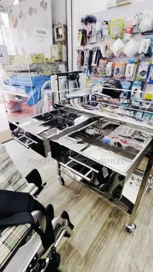 Medical Dressing Trolley