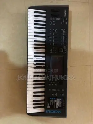 Yamaha modx6