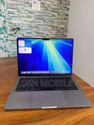 Apple MacBook Pro 8GB512GB 14”