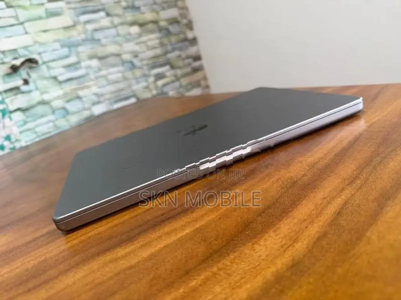 Apple MacBook Pro 8GB512GB 14”