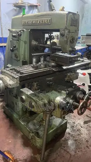 Hitachi Seiki Milling Machine With Tools