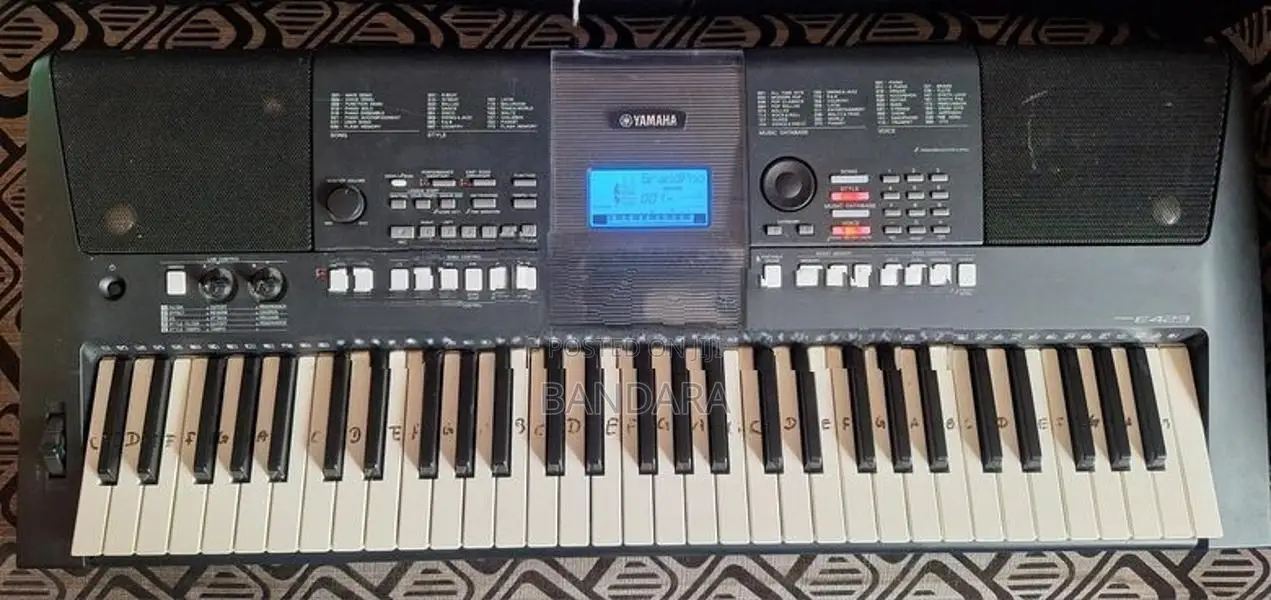 Yamaha Psr e423
