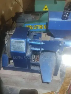 Coconut Cutting Machine