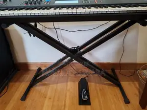 Yamaha MODX7 + Sustain Pedal Keyboard Stand