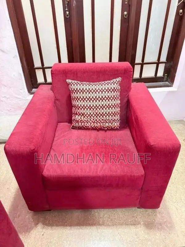 Singer Sofa Set – 3 Seater + 2 Single Chair