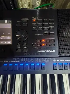 Yamaha PSR SX 900