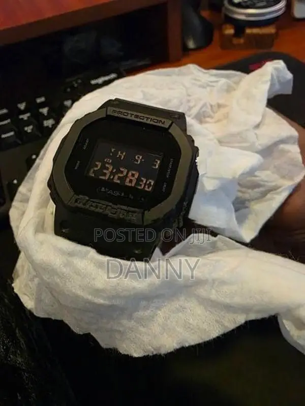 Casio G-Shock DW5600 (Stealth Black)