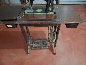Singer Sewing Machine