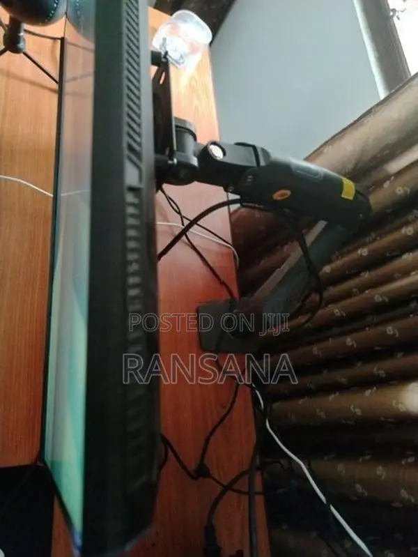 Monitor Arm