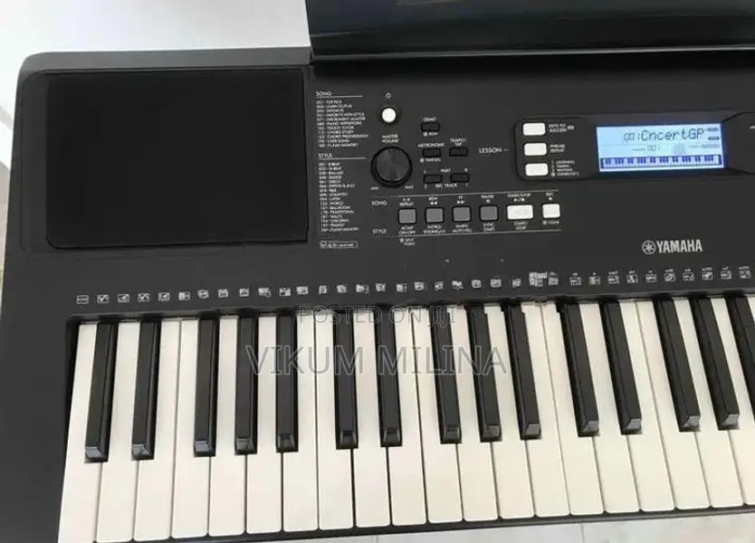 Yamaha Keyboard