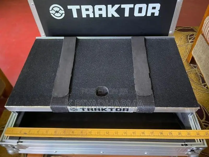 Traktor DJ Flight Case