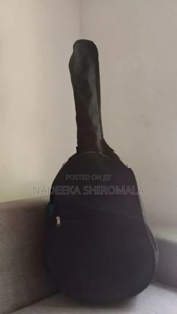 Acoustic Guitar Size 40