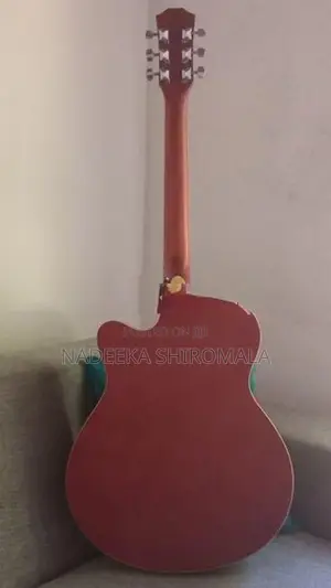 Acoustic Guitar Size 40