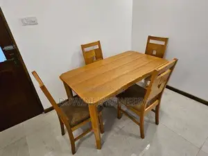 Damro Dining Table With 4 Chairs