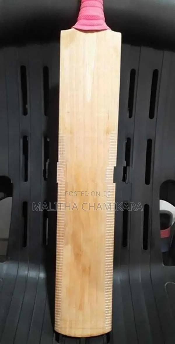 English Willow Cricket Bat