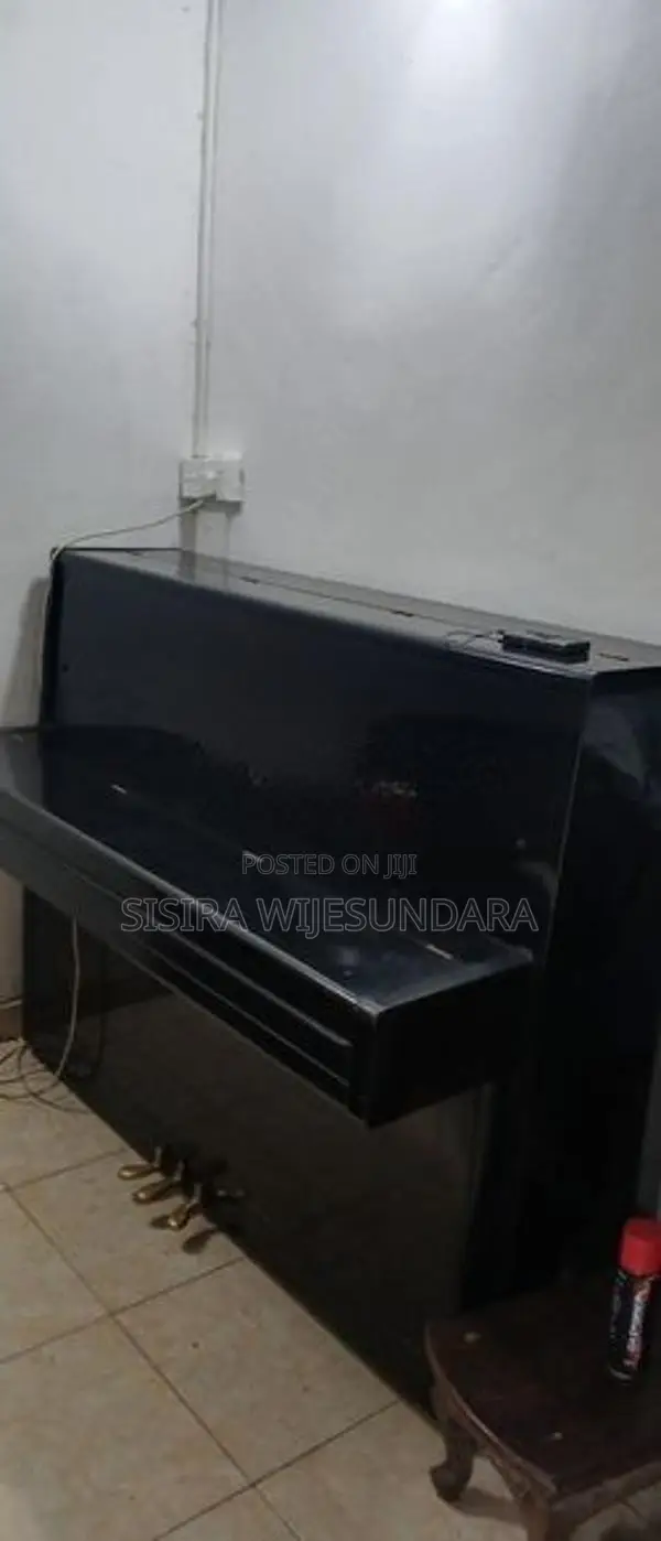 Yamaha Piano