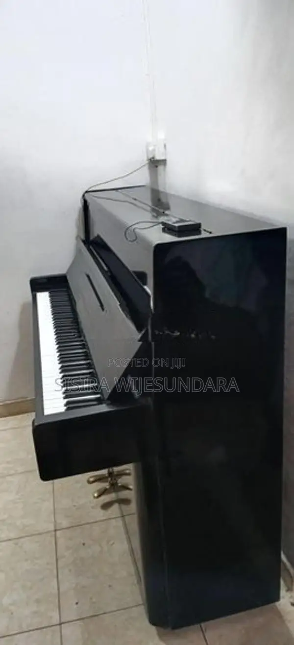 Yamaha Piano