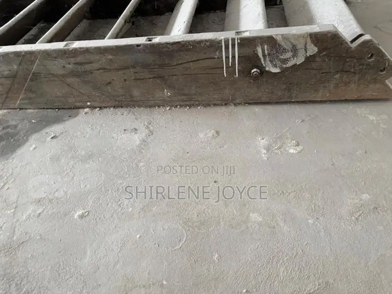 Wood Straight Ladder