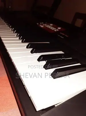 Yamaha Psr F51