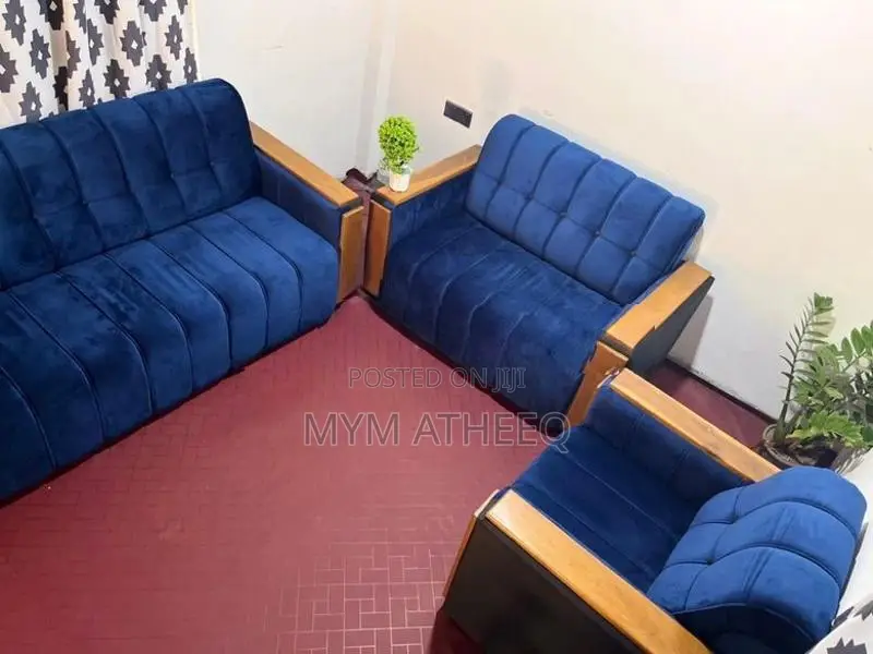 Aura Bench