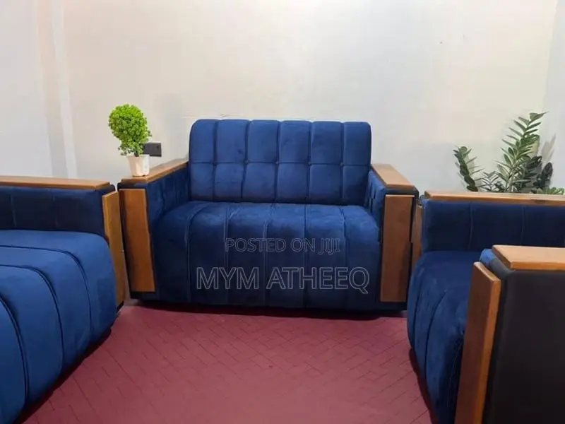 Aura Bench