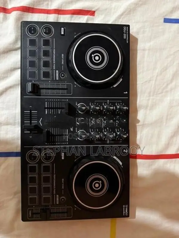 Pioneer DDJ-200 DJ Controller