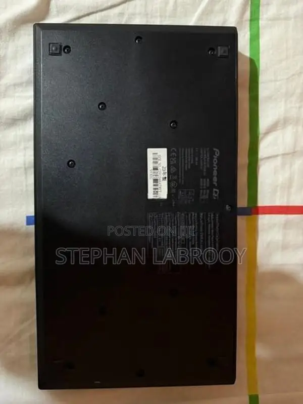 Pioneer DDJ-200 DJ Controller