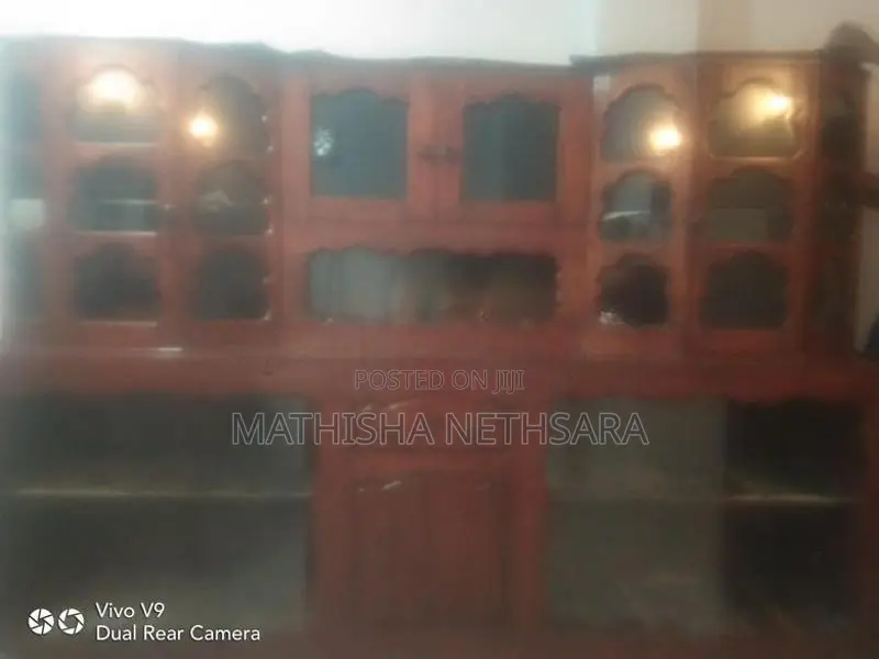 Piyano cabinetTeak Showcase Thalapathpitiya Delgahavaththa Roed
