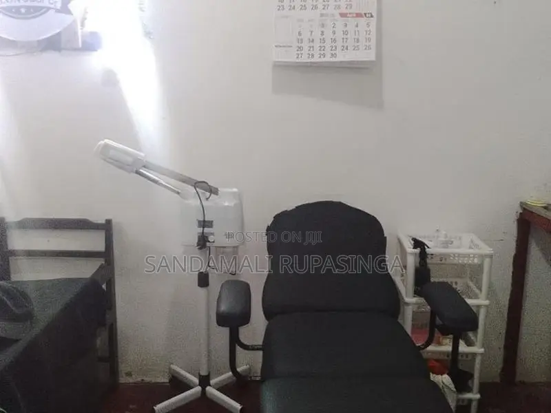 Facial Bed
