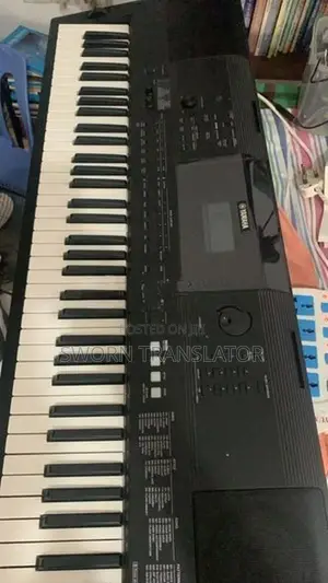 Keyboard PSR EW 400