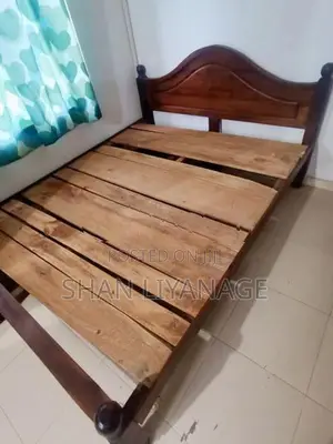 60x72 Teak Queen Size Bed