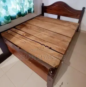 60x72 Teak Queen Size Bed