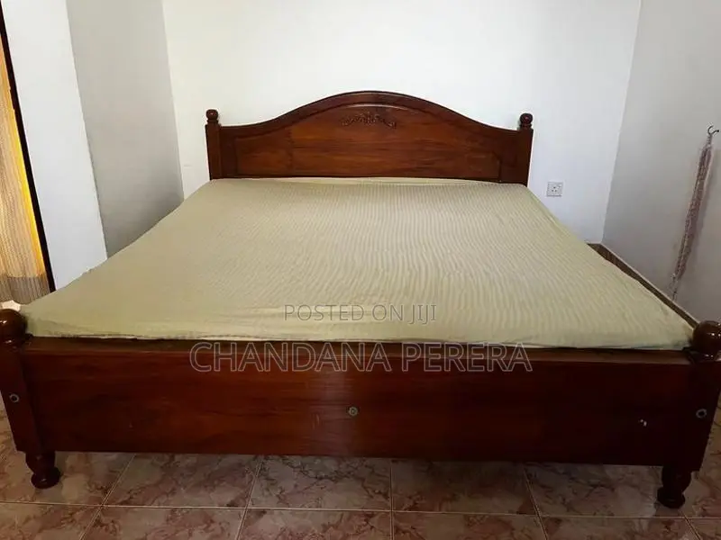 Teak Wood Bed frame(72*75)